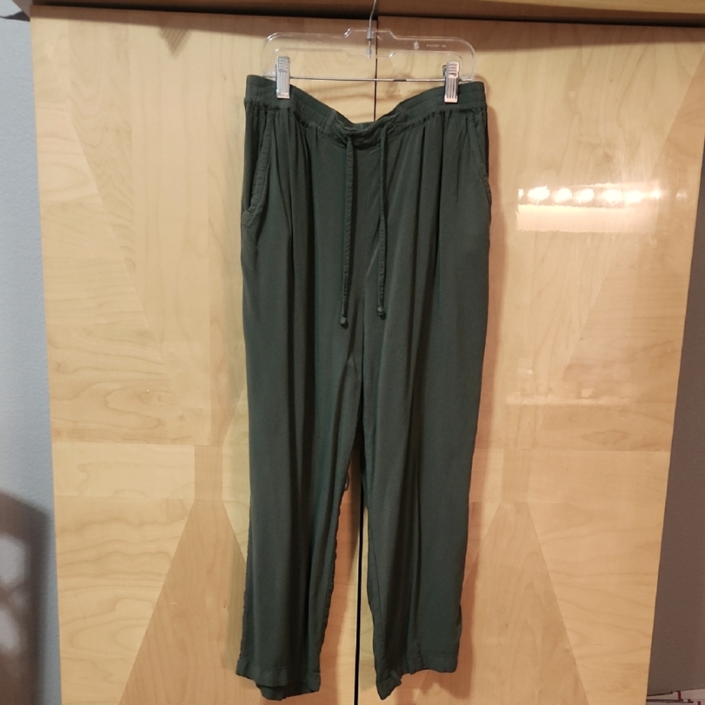 Rebecca Malone Elastic Waist Cropped Capri Pants Olive Green Size Small